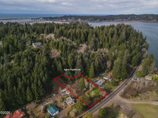 1707 SE Alsea, Waldport, OR 97394