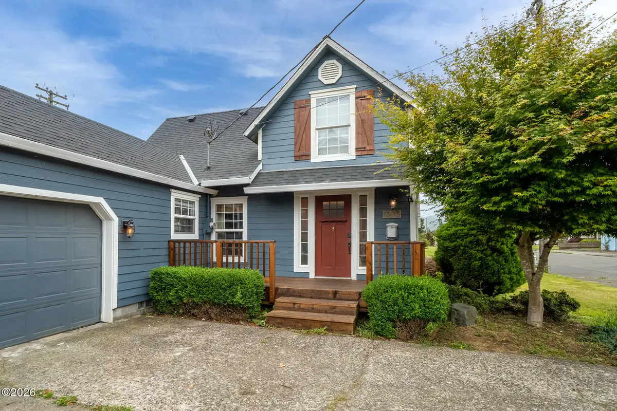 1303 3rd, Tillamook, OR 97141 - #1