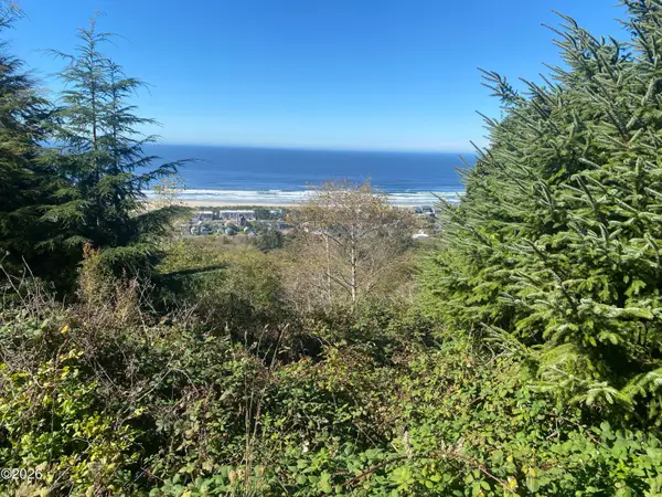 64 Hillside, Rockaway Beach, OR 97136