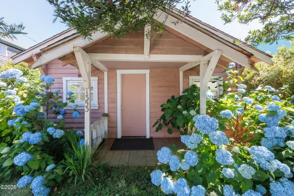 1353 SW Adahi, Waldport, OR 97394
