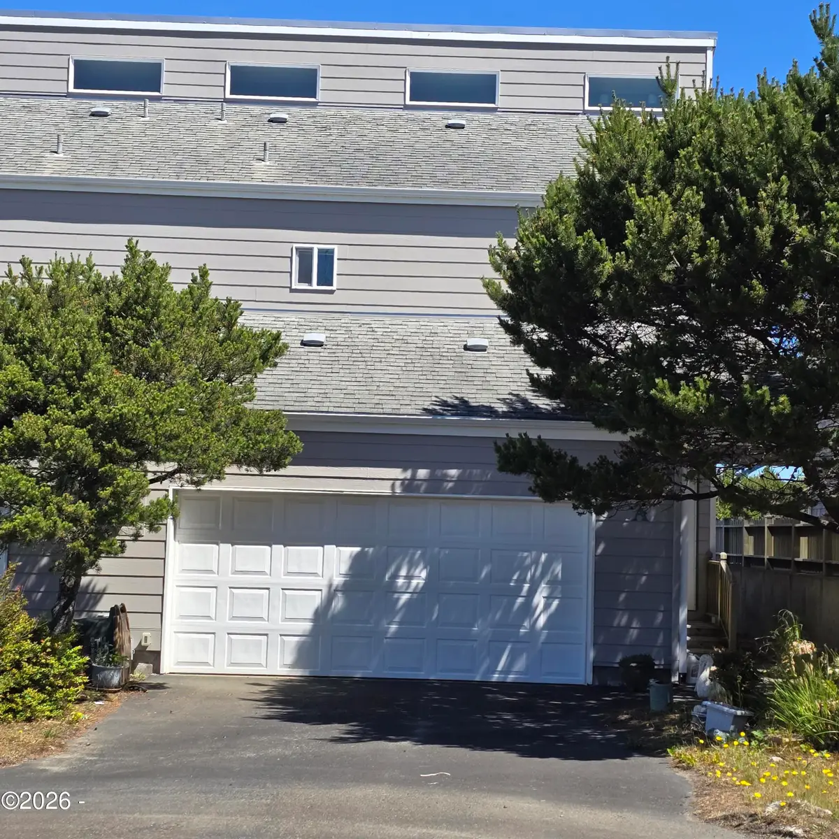 370 SW 29th, Newport, OR 97365 - #1