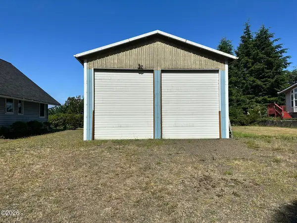 163 S Wells, Lincoln City, OR 97367