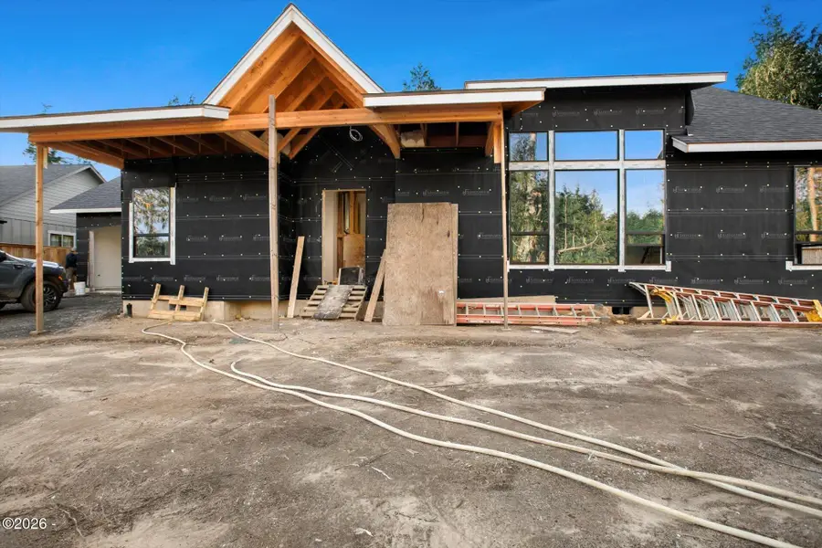 940 SW Dolores, Waldport, OR 97394 - #2