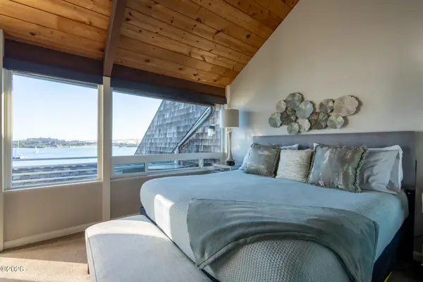 1000 SE Bay, Newport, OR 97365