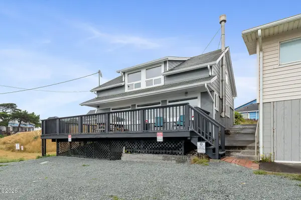 1420 N N Pacific, Rockaway Beach, OR 97136