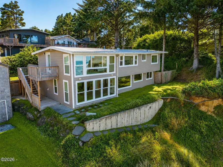 125 Crescent, Depoe Bay, OR 97341 - #3