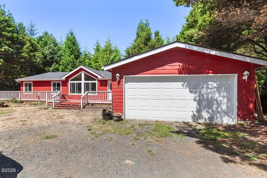 290 SW Newton, Waldport, OR 97394 - #2