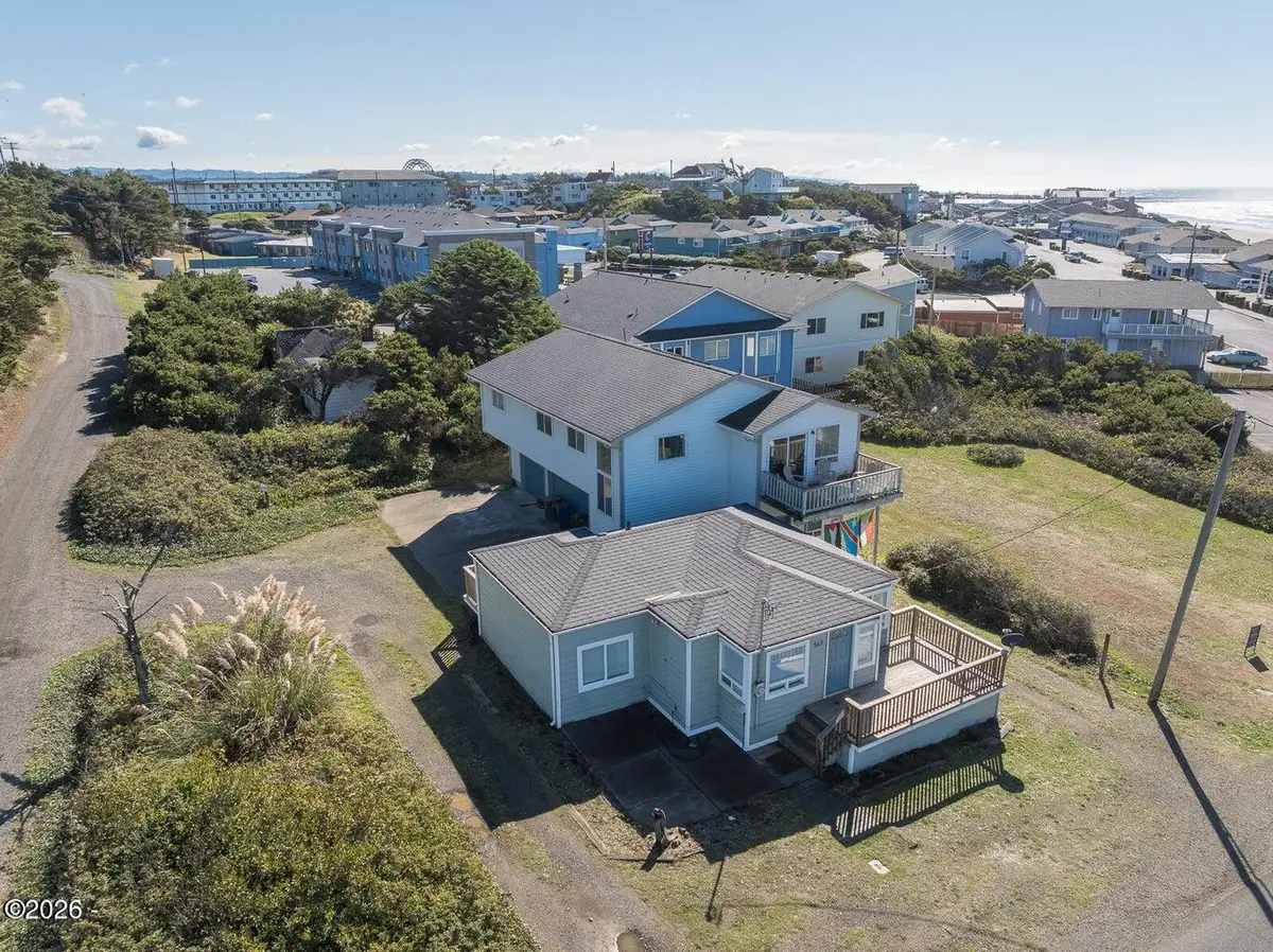 565 SW 4th, Newport, OR 97365 - #1