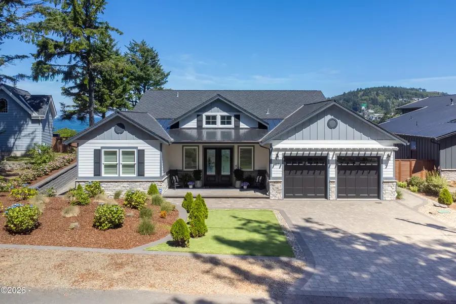 215 SW Cliff, Depoe Bay, OR 97341 - #2