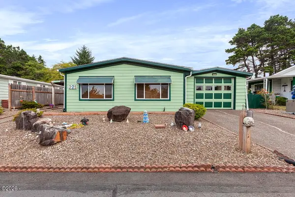 221 NE 35th, Newport, OR 97365