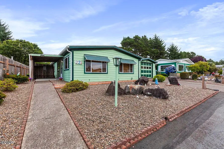 221 NE 35th, Newport, OR 97365 - #3