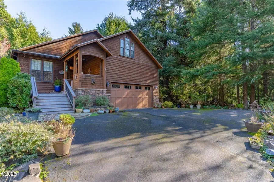 1470 SW Tintinnabulary, Depoe Bay, OR 97341 - #2