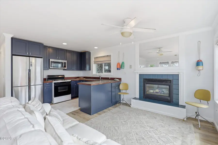 1604 NE 12th, Lincoln City, OR 97367 - #3
