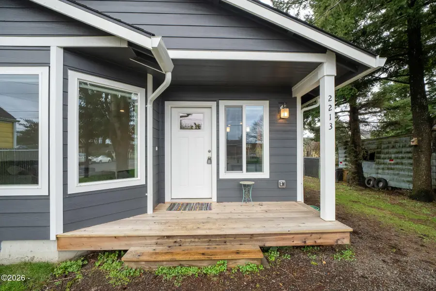 2213 10th, Tillamook, OR 97141 - #3