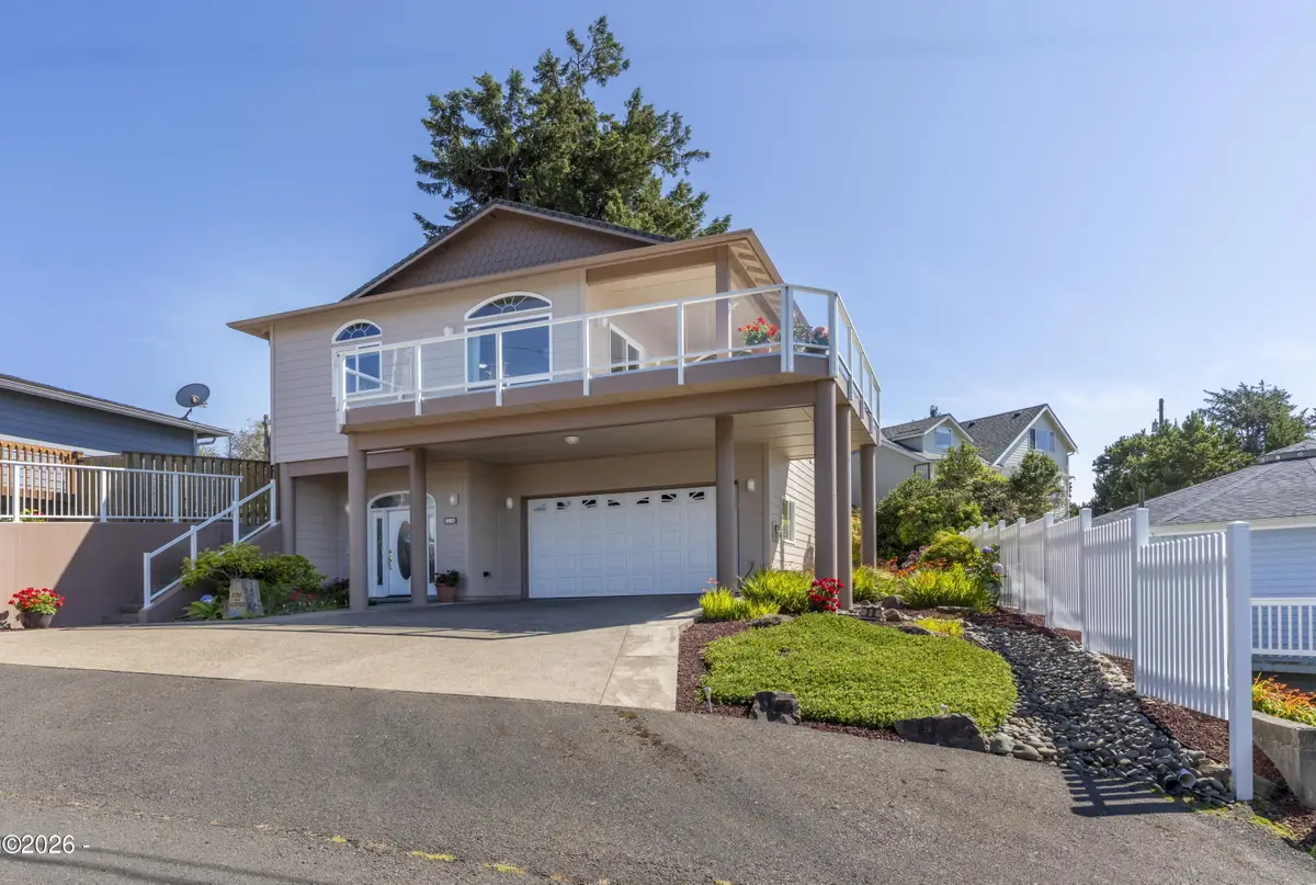 30 SW Heiberg, Depoe Bay, OR 97341 - #1