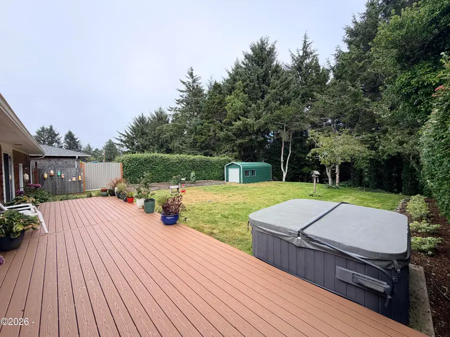 1844 NE Crestview, Newport, OR 97365 - #3