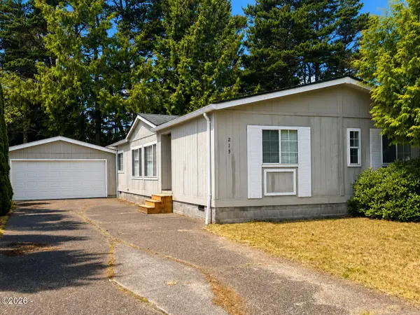 215 SE Anchor, Depoe Bay, OR 97341
