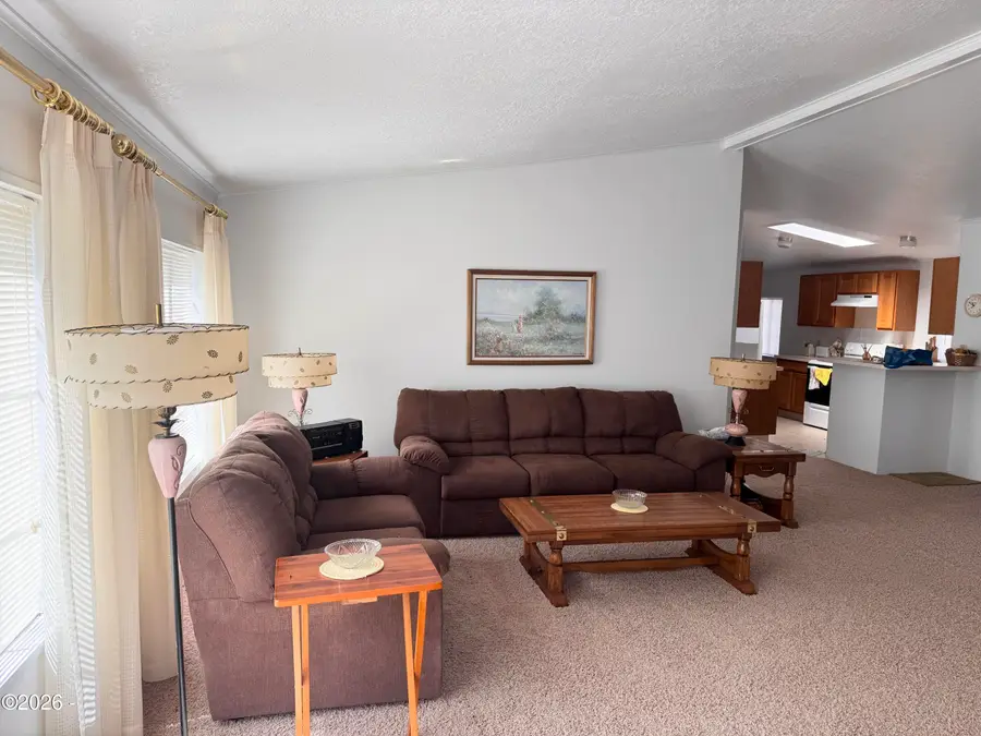 215 SE Anchor, Depoe Bay, OR 97341 - #3