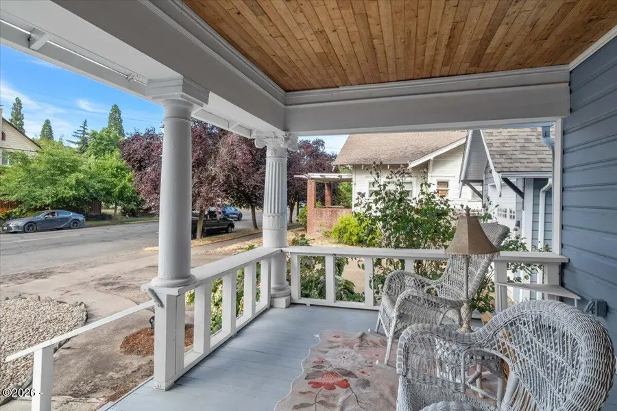 620 SW 9th, Albany, OR 97321 - #2