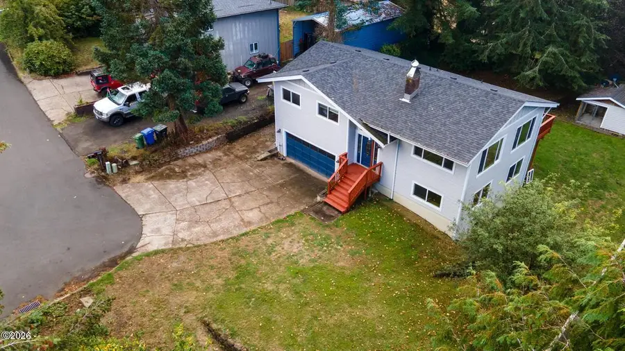 457 NW 12th, Toledo, OR 97391 - #3