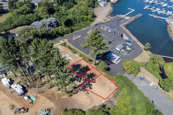 415 SE Shell, Depoe Bay, OR 97341