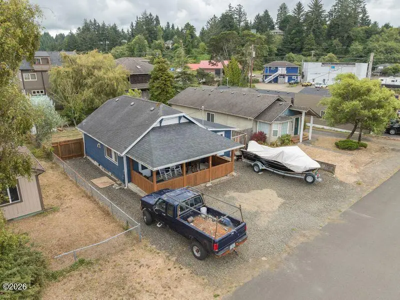 365 NW Cedar, Waldport, OR 97394 - #2