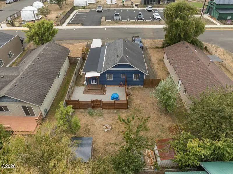 365 NW Cedar, Waldport, OR 97394 - #3
