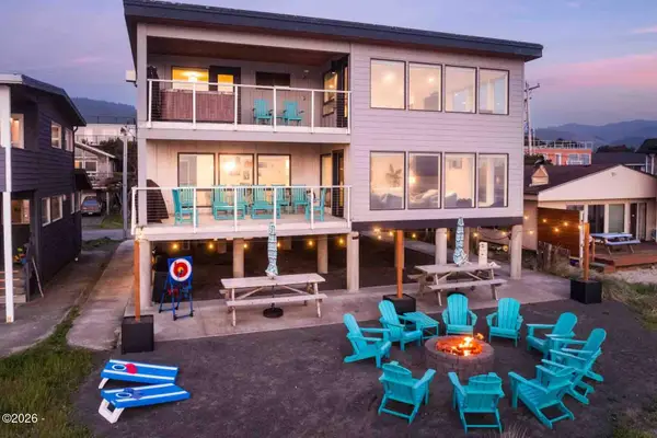 835 N Pacific, Rockaway Beach, OR 97136