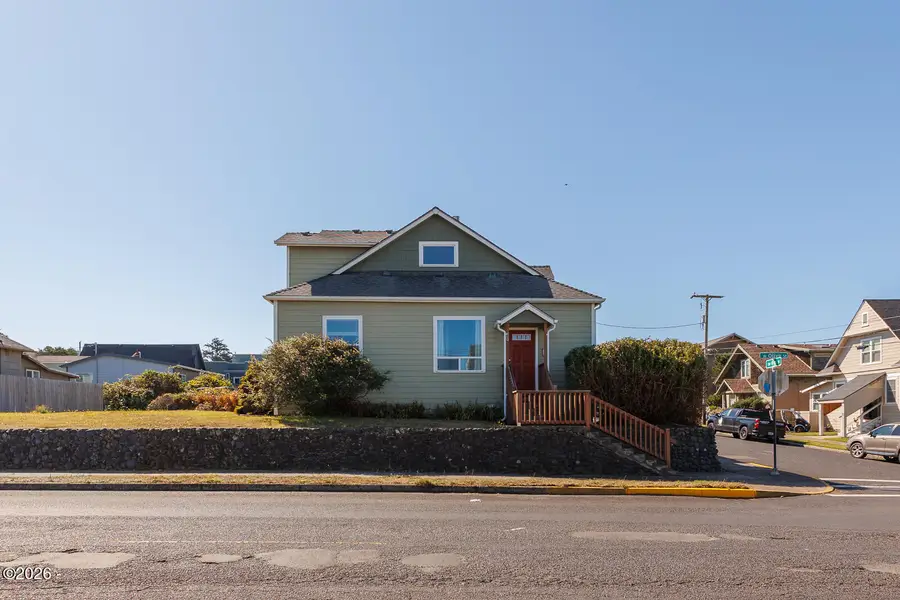 589 W Olive, Newport, OR 97365 - #3