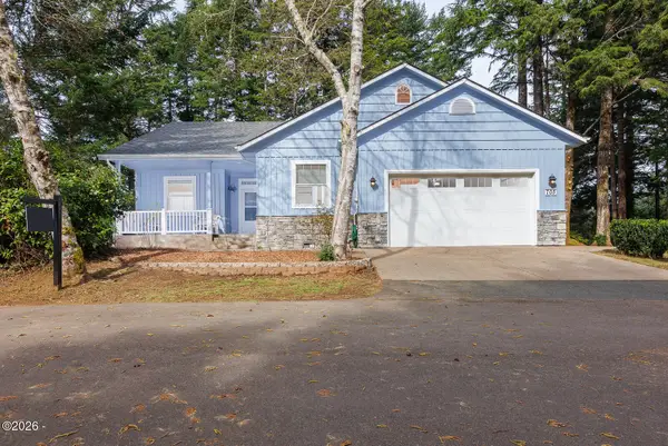 705 NW Highland, Waldport, OR 97394