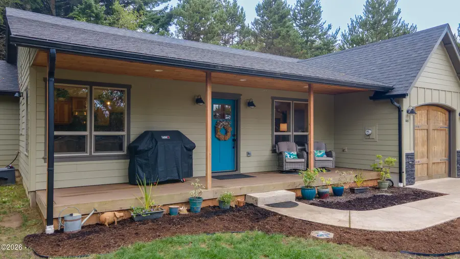 865 SE Bird, Waldport, OR 97394 - #3