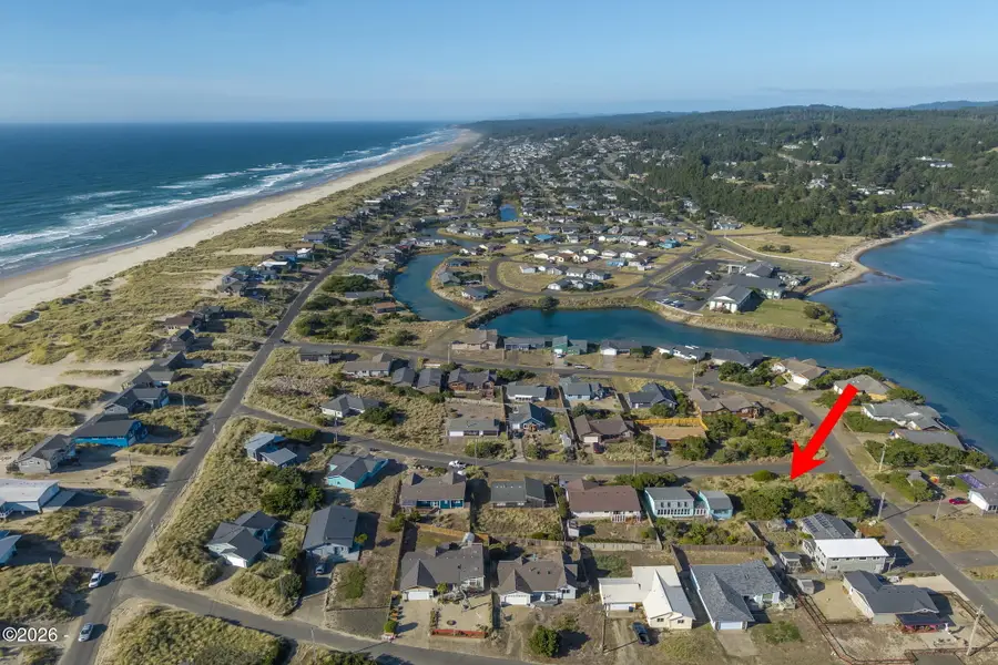 1901 NW Beachview, Waldport, OR 97394 - #2