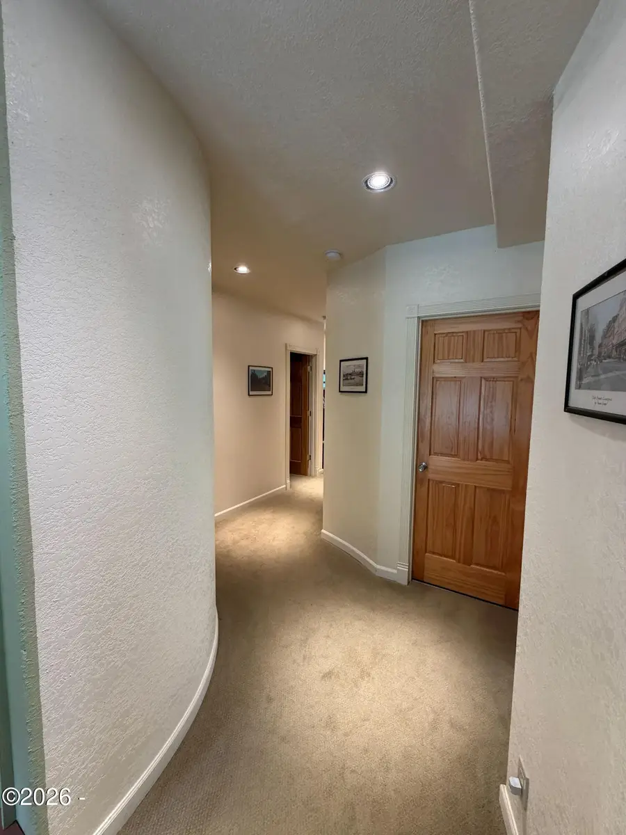411 E Aldersprings Rd, Waldport, OR 97394 - #3