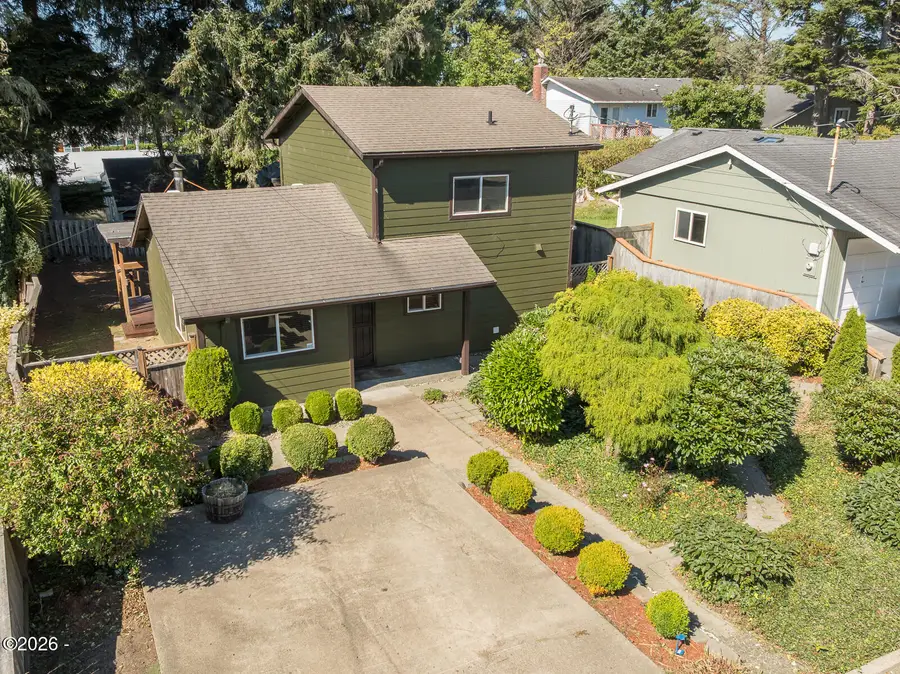 691 SE Jetty, Lincoln City, OR 97367 - #2