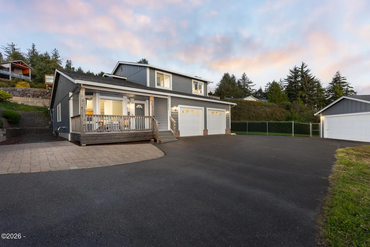821 SE Vista, Newport, OR 97365 - #1
