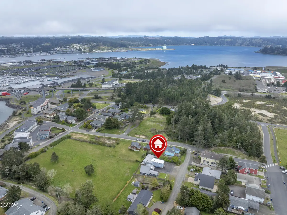 220 SW 29th, Newport, OR 97365 - #1
