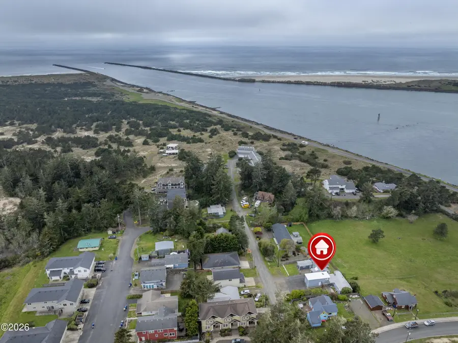 220 SW 29th, Newport, OR 97365 - #2