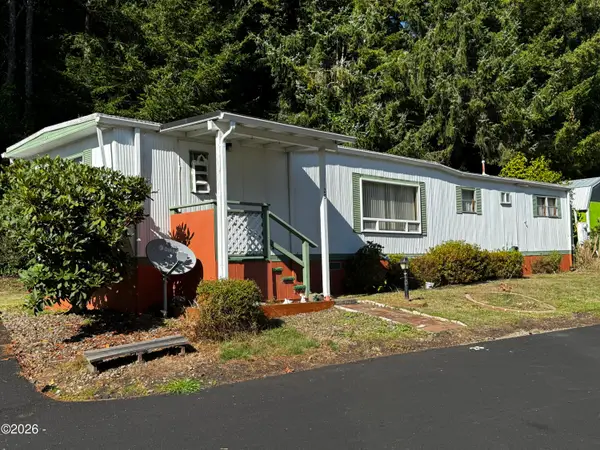923 SE Bay Blvd, Newport, OR 97365