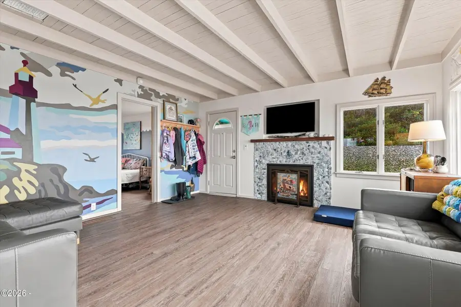 704 SW Fleet, Lincoln City, OR 97367 - #3
