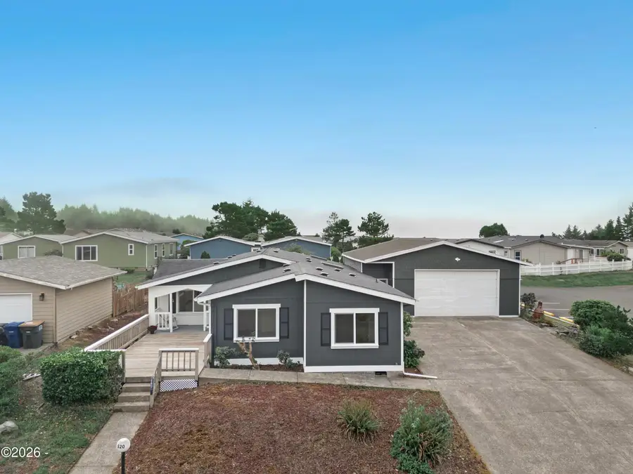 520 NE 58th, Newport, OR 97365 - #2