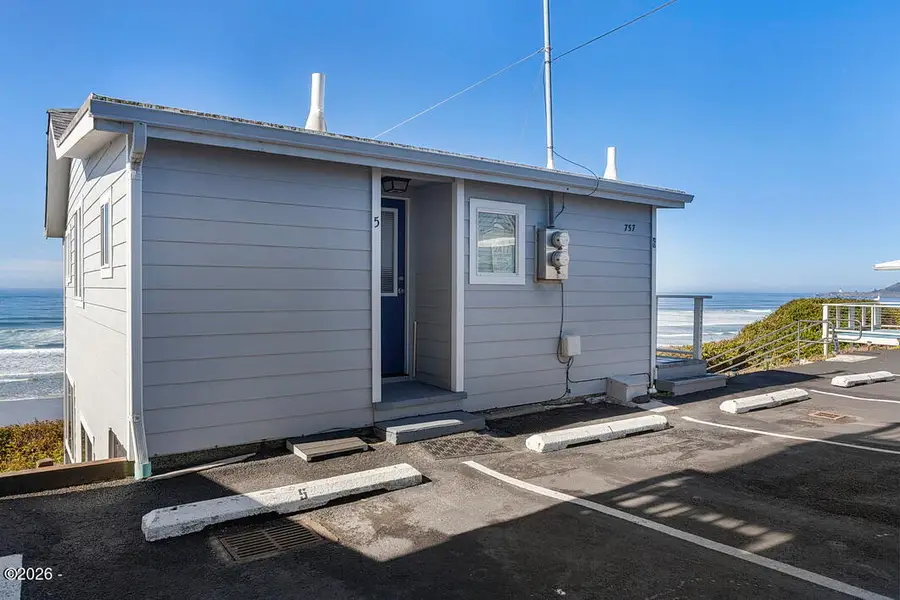 757 NW Coast, Newport, OR 97365 - #3