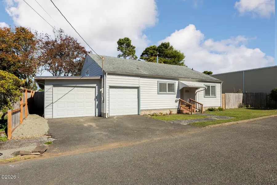 208 NW 7th, Newport, OR 97365 - #2