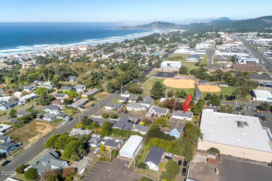208 NW 7th, Newport, OR 97365 - #3