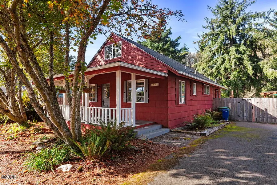 2957 NE West Devils Lake, Lincoln City, OR 97367 - #2