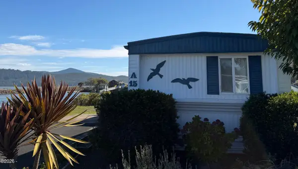 955 NE Mill, Waldport, OR 97394