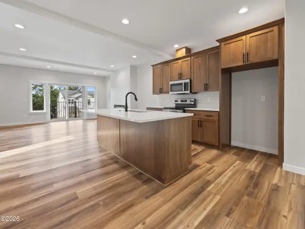 1502 SE Marine, Lincoln City, OR 97367