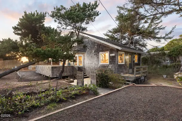 4230 Independence, Neskowin, OR 97149