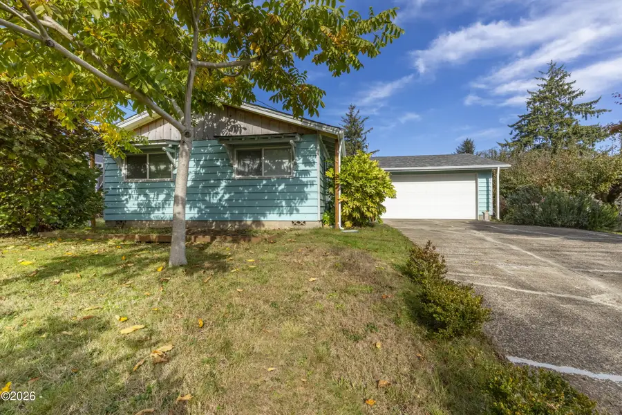 363 NE 8th, Newport, OR 97365 - #2