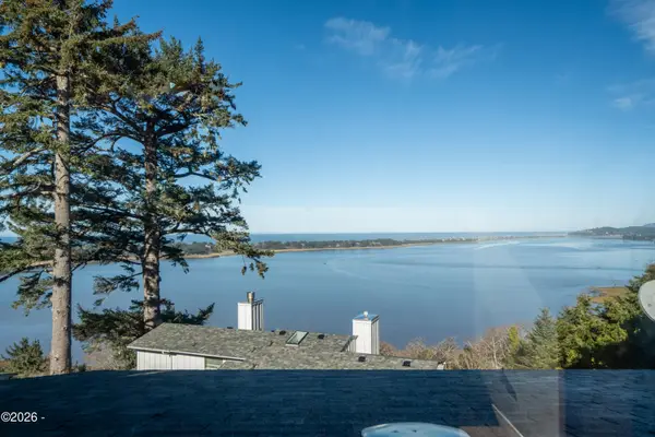 25 Bluffs, Lincoln City, OR 97367