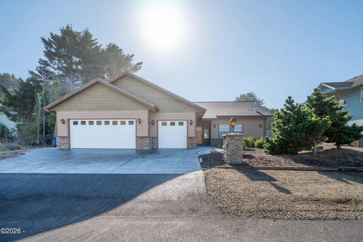 2012 NE 58th, Lincoln City, OR 97367 - #1